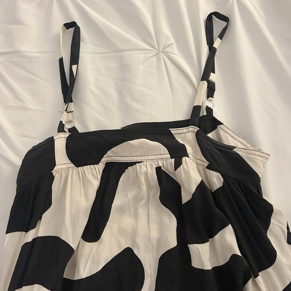 Abel The label Stylish Black and White Women's Dress